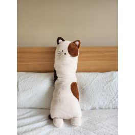 puha plüss cicapárna 100 cm – ölelhető cica párna ajándékba