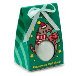 Zöld Pusheen fürdőbomba borsmenta illattal, díszdobozban