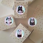 fényes cicás matrica kör alakú mintákkal
