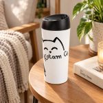 Cicás termoszbögre 400 ml hangulatos olvasósarokban