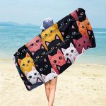 Cicás strandtörölköző, nagy méret, színes macska fejekkel