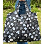 Fekete alapon cicás mintás bevásárló táska – Doromboló Webshop